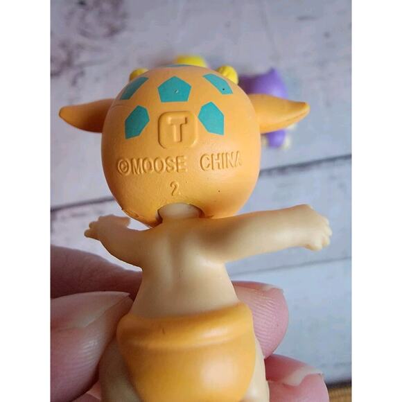 Lot Of 3 Moose Twosies Twozies Baby Infant PVC Figure Giraffe Parrot Cat - Picture 7 of 7
